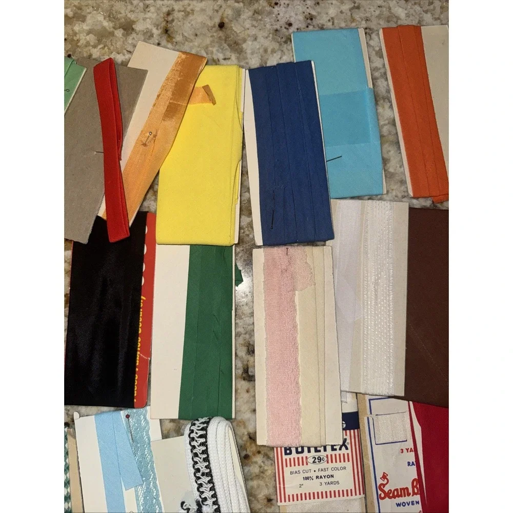 Lot of Vintage Remnants Lace Rick Rack Seam Binding, Bias Tape, Hem Facing